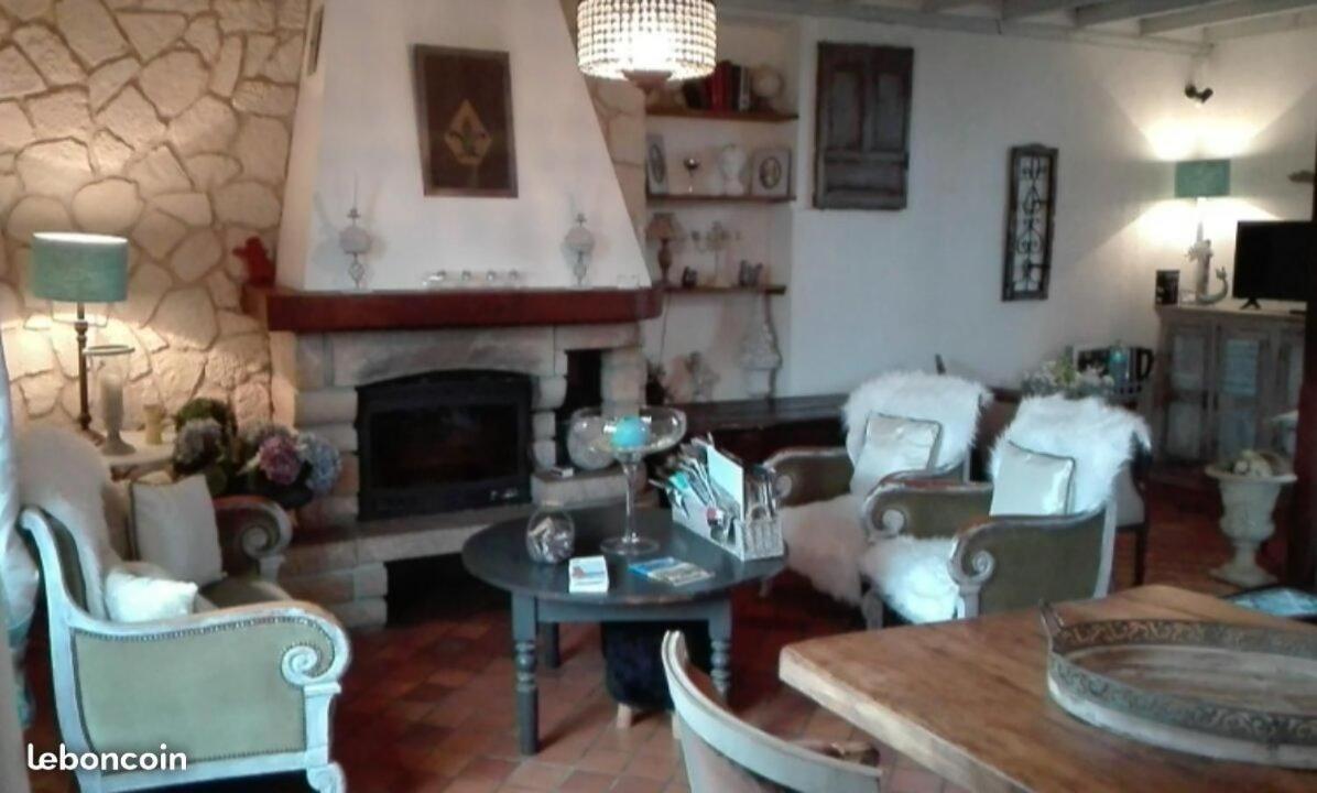 Bed and Breakfast Domaine Du Mont Scolan Montgardon Экстерьер фото