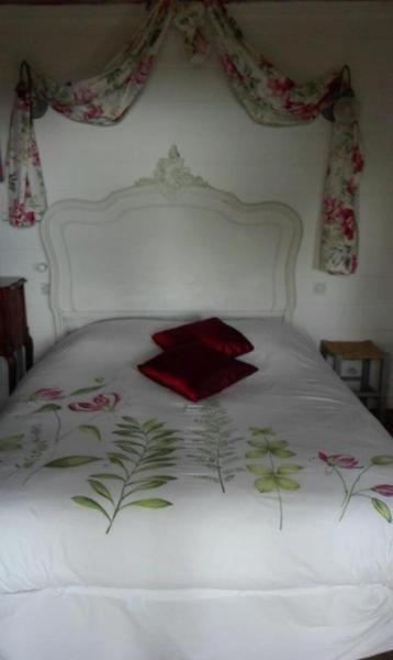 Bed and Breakfast Domaine Du Mont Scolan Montgardon Экстерьер фото